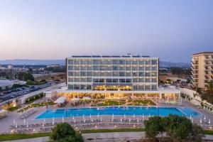 Louis Ivi Mare Hotel, Kouklia