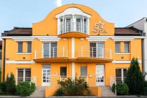 5 Stars Hostel, Zrenyanin