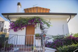 Sunrise Bed & Breakfast, Massarosa