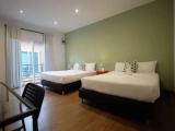 Standard Triple room with view