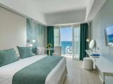 Deluxe Triple room with sea view