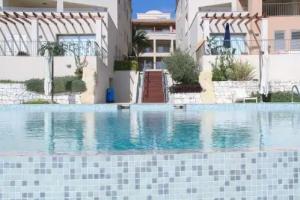 Lighthouse Getaway apartment, Paphos