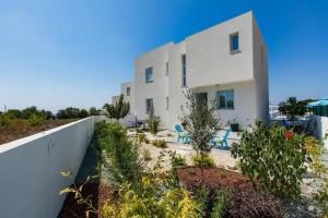 Blue Diamond Beach Villas, Paphos