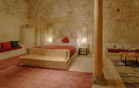 Taru Cave Suites - 220