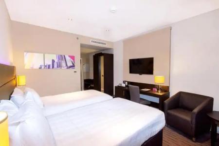 Premier Inn Dubai Al Jaddaf - 106