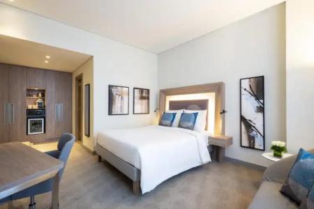 Novotel Bur Dubai - Healthcare City - 16