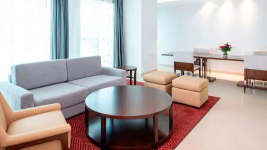 Four Points by Sheraton Sharjah - 128