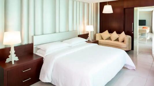 Four Points by Sheraton Sharjah - 133