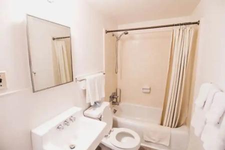 Royal Grove Waikiki - 172