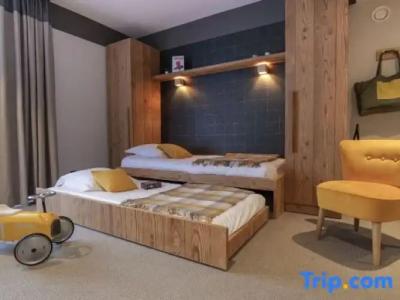 Plan B - Living Chamonix - 160