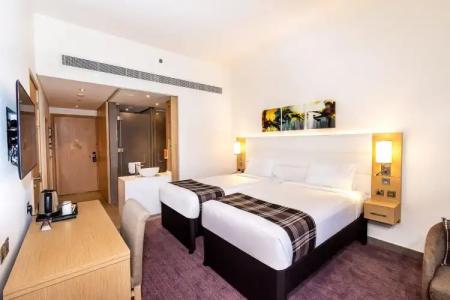 Premier Inn Dubai Dragon Mart - 114