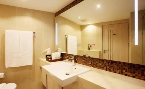 Centra by Centara Avenue Pattaya - 9