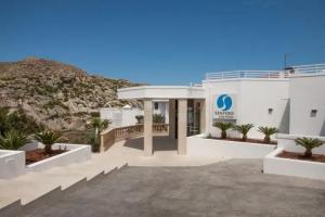 Cala San Vicente - Hotels