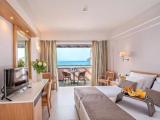 Standard Double room with partial sea view