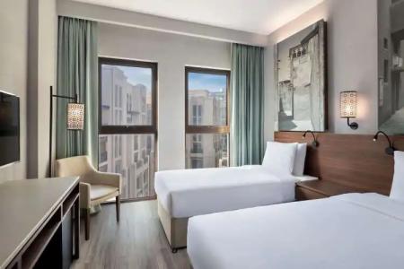 Super 8 by Wyndham Dubai Deira - 5