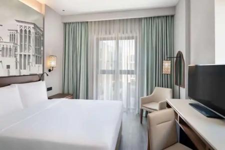 Super 8 by Wyndham Dubai Deira - 3