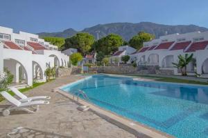 club Lapethos Bungalow, Kyrenia