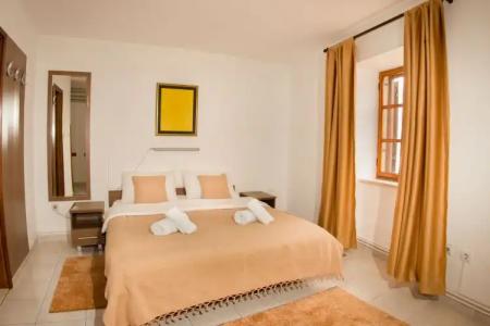 R club Apartments Old Town Budva - 4