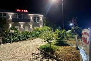 Hotel Real, Lezha