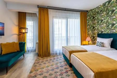 Green Parrot Istanbul - 81