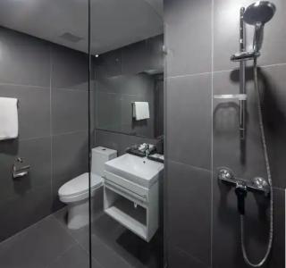 Travelodge Phuket Town - 8