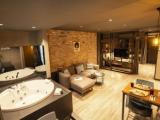 Jacuzzi Ground Floor Suite