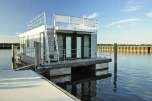 Houseboat Floating House "Leni", Ribnitz-Damgarten, Ribnitz-Damgarten