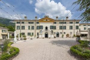 Caprino Veronese - Hotels