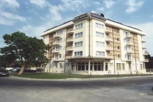 Apartcomplex Ritza, Saints Constantine and Helena