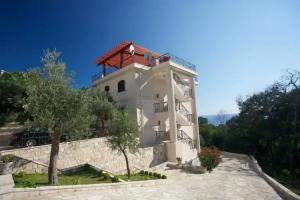 St.George Apartments, Petrovac