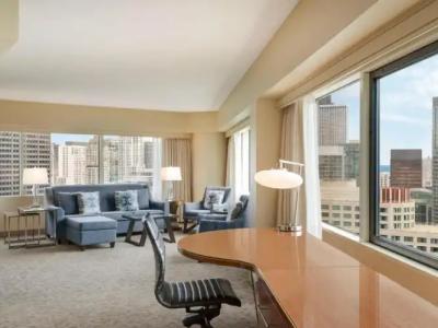 Swissotel Chicago - 90