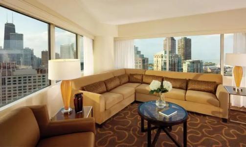 Swissotel Chicago - 40