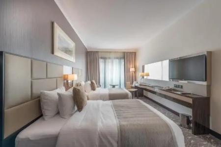 Hawthorn Suites by Wyndham Abu Dhabi City Center - 26