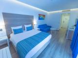 Standard Double room with partial sea view