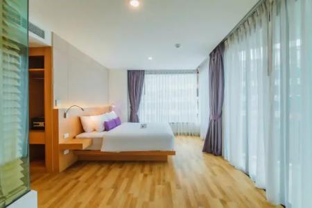 The Lunar Patong - SHA Certified - 120