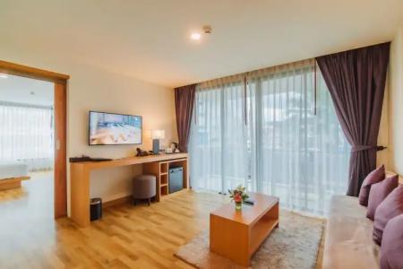 The Lunar Patong - SHA Certified - 123