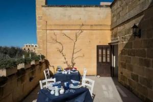 Qala - Hotels