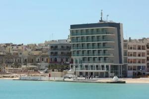 Water's Edge Hotel, Valetta