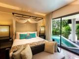 Pool Double Suite with garden view