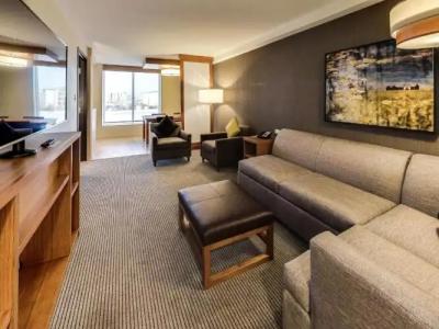 Hyatt Place Edmonton West - 55