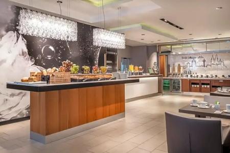 Courtyard by Marriott Cologne - 65