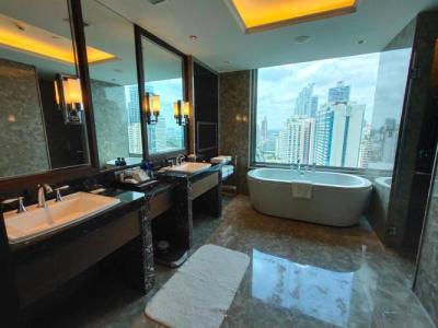 Radisson Blu Plaza Bangkok - 12