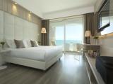 Deluxe Triple room with balcony and with sea view