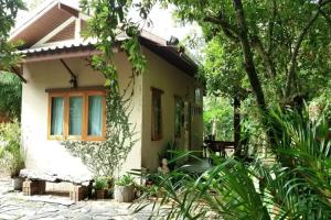 Rai Lung Tui Homestay, Prachuap Khiri Khan