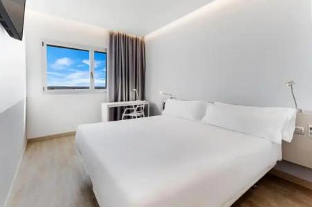 B&B Barcelona Viladecans - 32