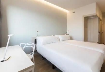 B&B Barcelona Viladecans - 33