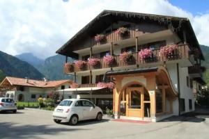 Hotel Lory, Pinzolo