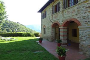 Splendid Holiday Home in Dicomano with Garden, Dicomano