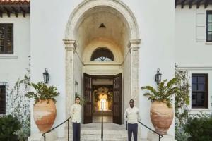 Four Seasons Hotel at The Surf Club, Miami Beach