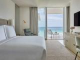 1 Bedroom Double Suite Oceanfront